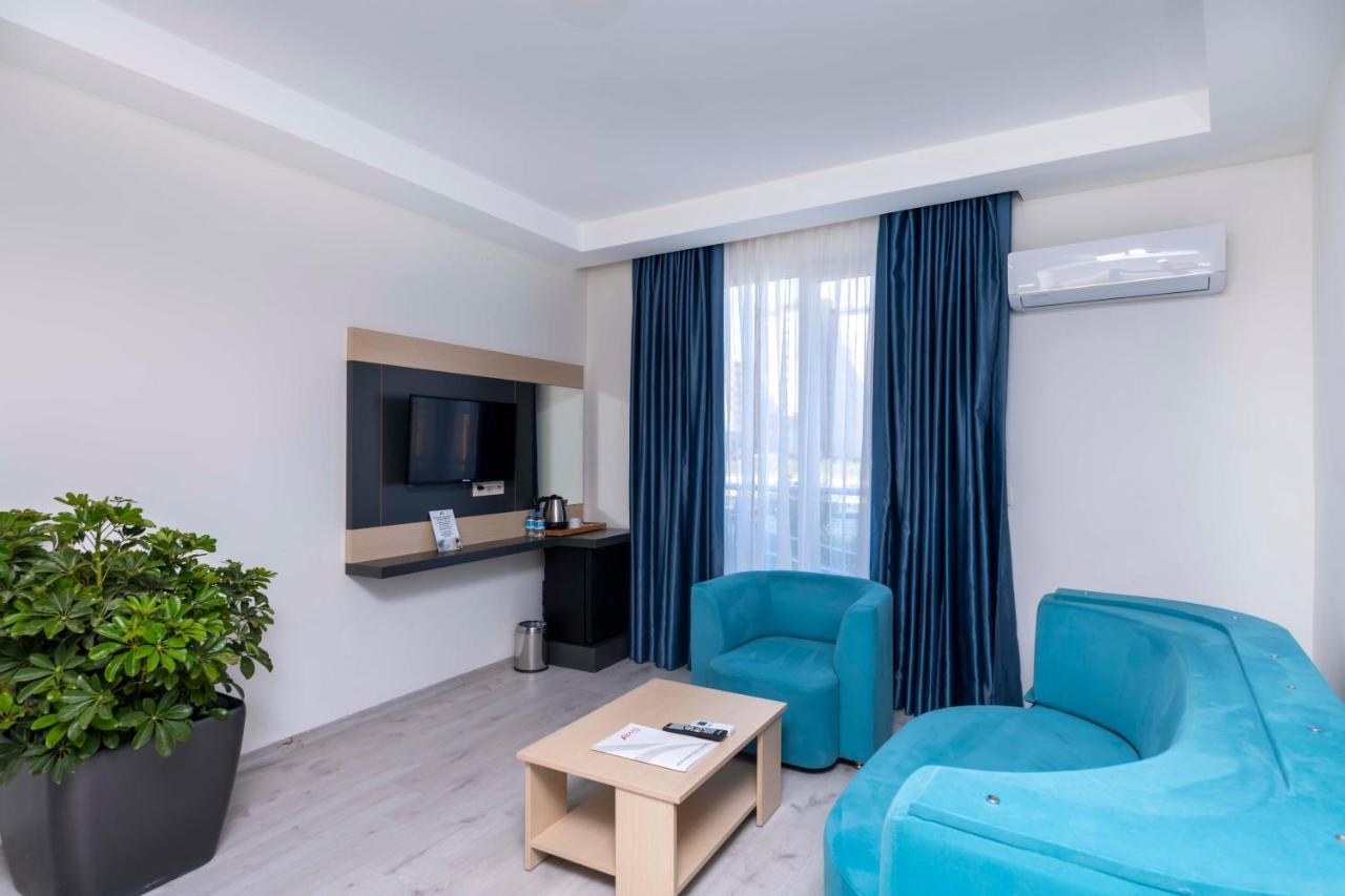 Royal Towers Lara Hotel Kemeragzi Eksteriør billede